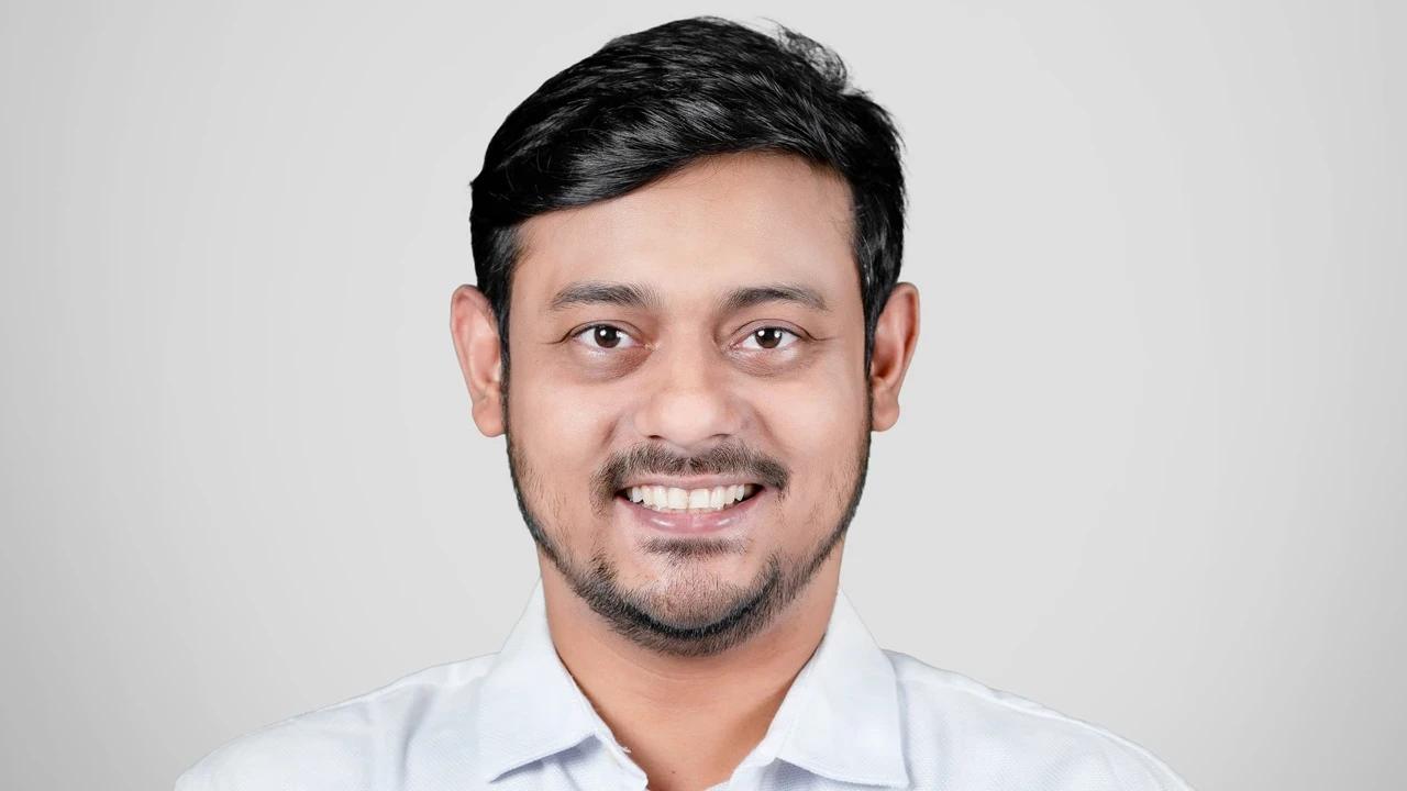ব্যক্তিগত আক্রমণ এড়িয়ে ক্ষমা চাইলেন নাসীরুদ্দীন পাটওয়ারী