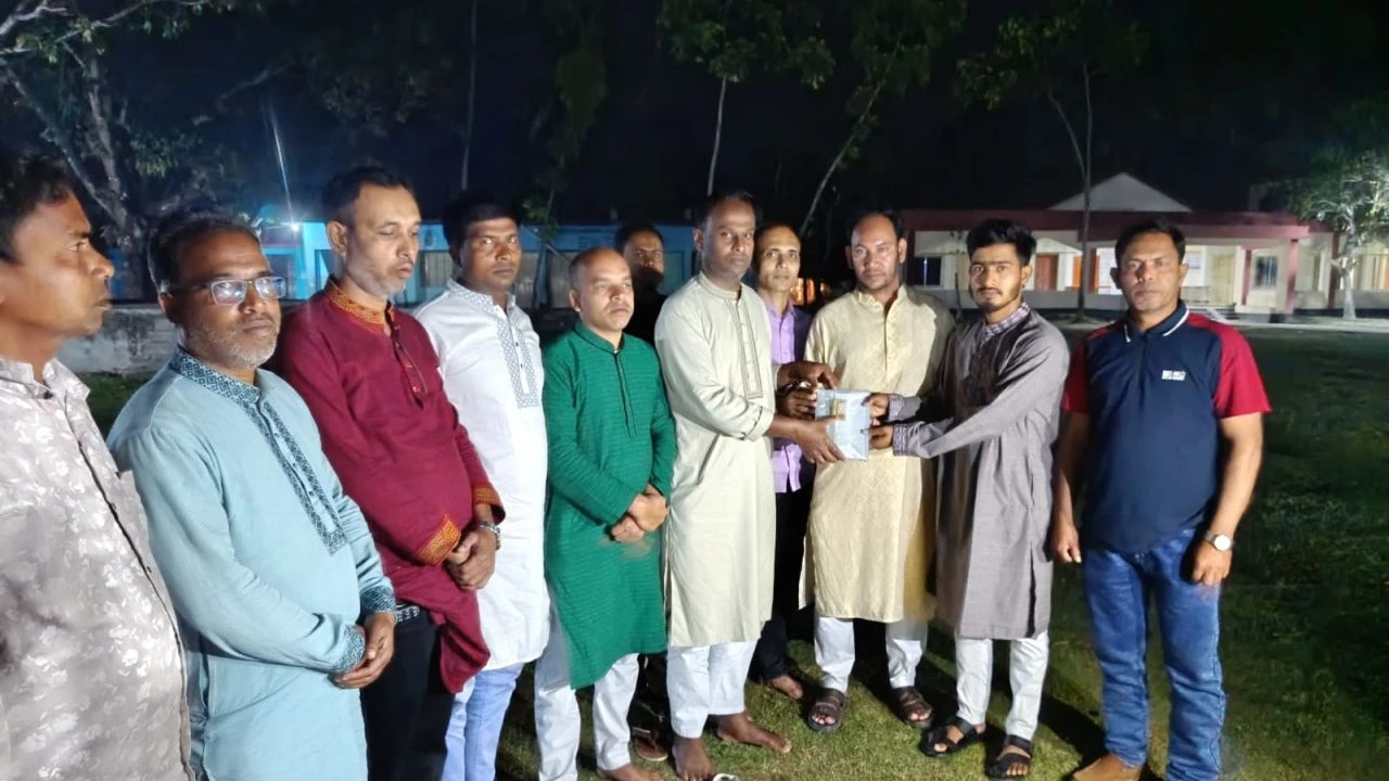 এক ব্যাগ রক্তে নতুন জীবন: মণিরামপুরে এক দশক ধরে আলোকবর্তিকা ‘রক্তবিন্দু’
