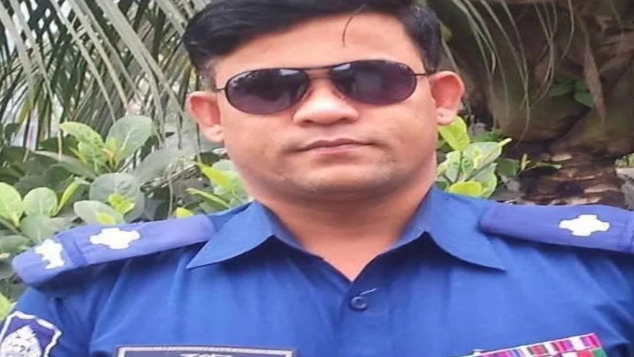 মাদকের ছোবলে বিপর্যস্ত সমাজ: চকরিয়ায় অভিযানে পুলিশ নিহত, প্রশ্নে জননিরাপত্তা