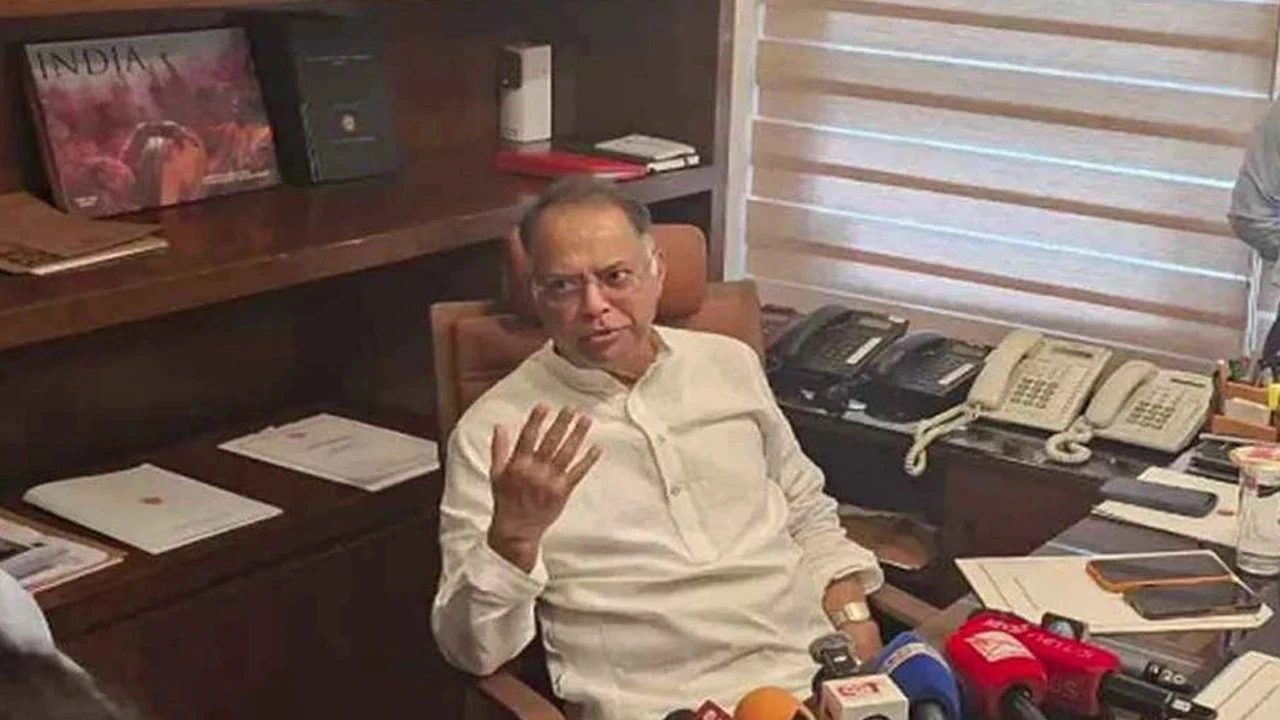 দেশে জ্বালানি তেলের যথেষ্ট মজুদ রয়েছে: জ্বালানিমন্ত্রী