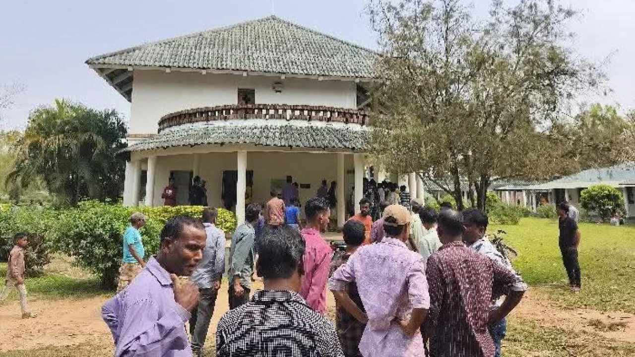 ভুল চিকিৎসায় ৭ম শ্রেনীর শিক্ষার্থীর মৃত্যু