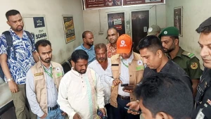 যশোরে পরিবহন সেক্টরে টাস্কফোর্সের হানা: তালিকায় স্বচ্ছতা না থাকায় জরিমানা