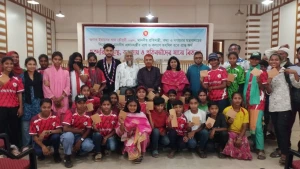 নান্দাইলে প্রধানমন্ত্রীর ত্রান তহবিলের প্রাপ্ত অর্থ হতদরিদ্র, দু:স্থ অসহায়,প্রতিবন্ধী ও নারীদের মাঝে বিতরণ করা হয়েছে।