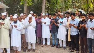 নাতনিকে দেখার স্বপ্ন কেড়ে নিল ঘাতক ড্রাম ট্রাক: শোকসন্তপ্ত পরিবারে বিদ্যুৎ প্রতিমন্ত্রীর সান্ত্বনা