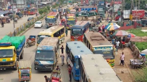 ঈদযাত্রায় ময়মনসিংহে বাড়তি ভাড়া আদায়, ক্ষোভ যাত্রীদের