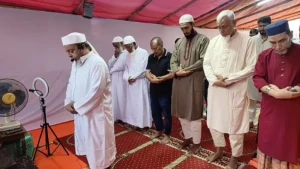 সৌদির সঙ্গে মিল রেখে মৌলভীবাজারে ঈদুল ফিতরের নামাজ আদায়