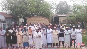 সৌদি আরবের সঙ্গে মিল রেখে ঝিনাইদহে আগাম ঈদুল ফিতর উদযাপন