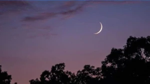 দেশের আকাশে চাঁদ দেখা গেছে, আগামীকাল ঈদ