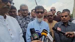 কুমিল্লায় ট্রেন-বাস সংঘর্ষে নিহতের পরিবারকে লাখ টাকা সহায়তা ও দায়ীদের চরম হুঁশিয়ারি
