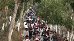 ঈদের ছুটিতে চায়ের রাজ্যে পর্যটকদের ভিড়