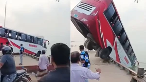 পদ্মায় ডুবে যাওয়া বাস উদ্ধার, এখন পর্যন্ত পাওয়া গেছে ১১ জনের মরদেহ