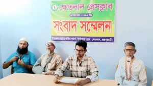 জয়পুরহাটে ধর্ষণচেষ্টা মামলার আসামিকে মসজিদের খাদেম নিয়োগ! প্রতিবাদ করায় সভাপতিকে পিটিয়ে হাত ভাঙার অভিযোগ