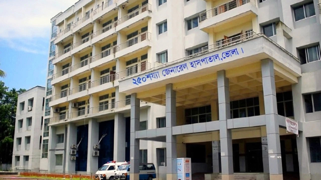 ওষুধ দেওয়ার নামে ডেকে নিয়ে হাসপাতালে চিকিৎসাধীন নারীকে ধর্ষণ, আটক ১