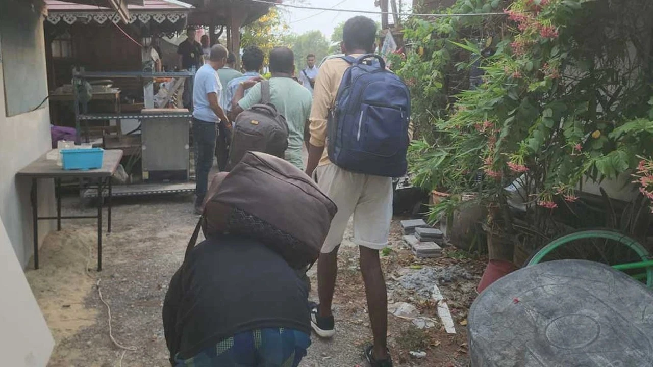 থাইল্যান্ডে রিসোর্ট থেকে ২১ বাংলাদেশি আটক