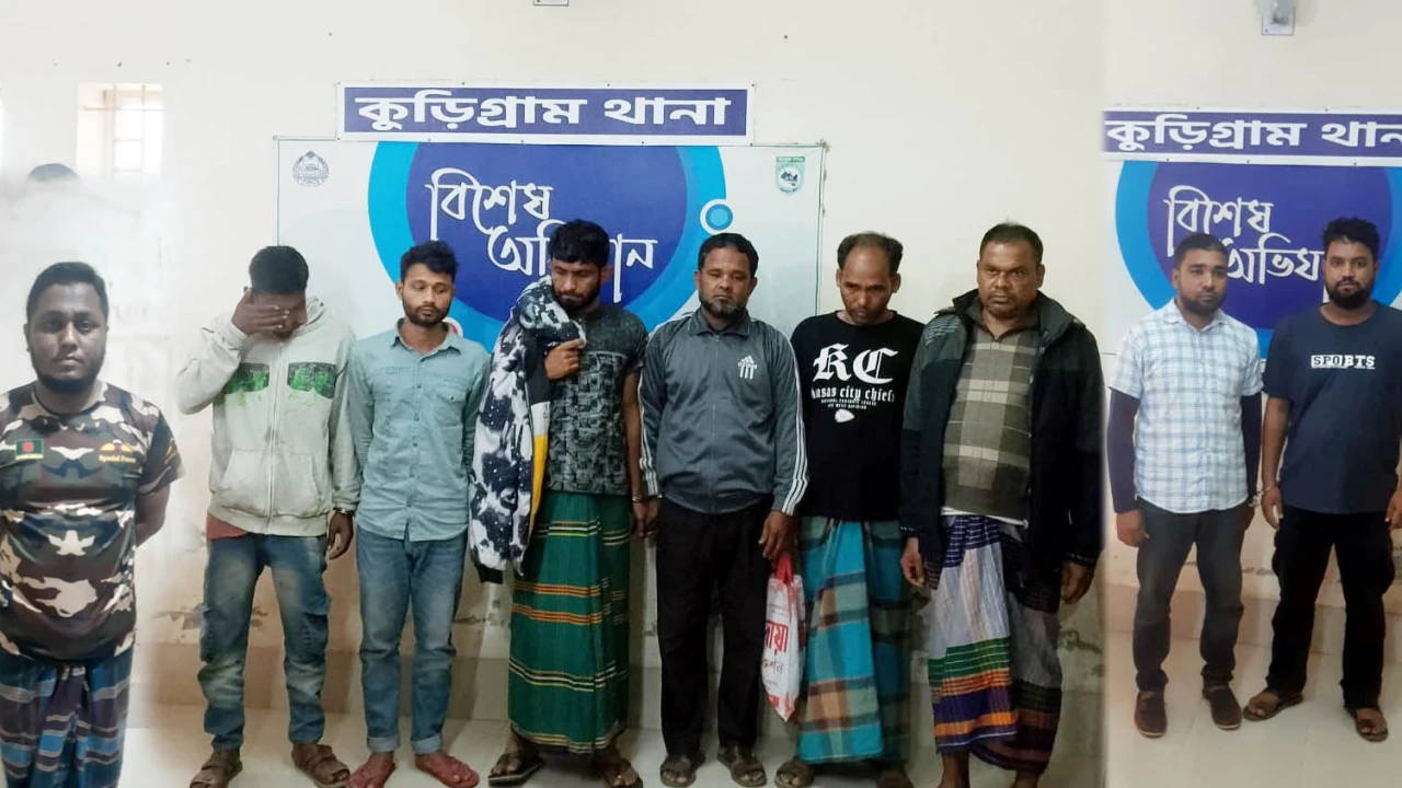 কুড়িগ্রামে ১০ চোরাই মোটরসাইকেল উদ্ধার, গ্রেপ্তার-৯ জন।