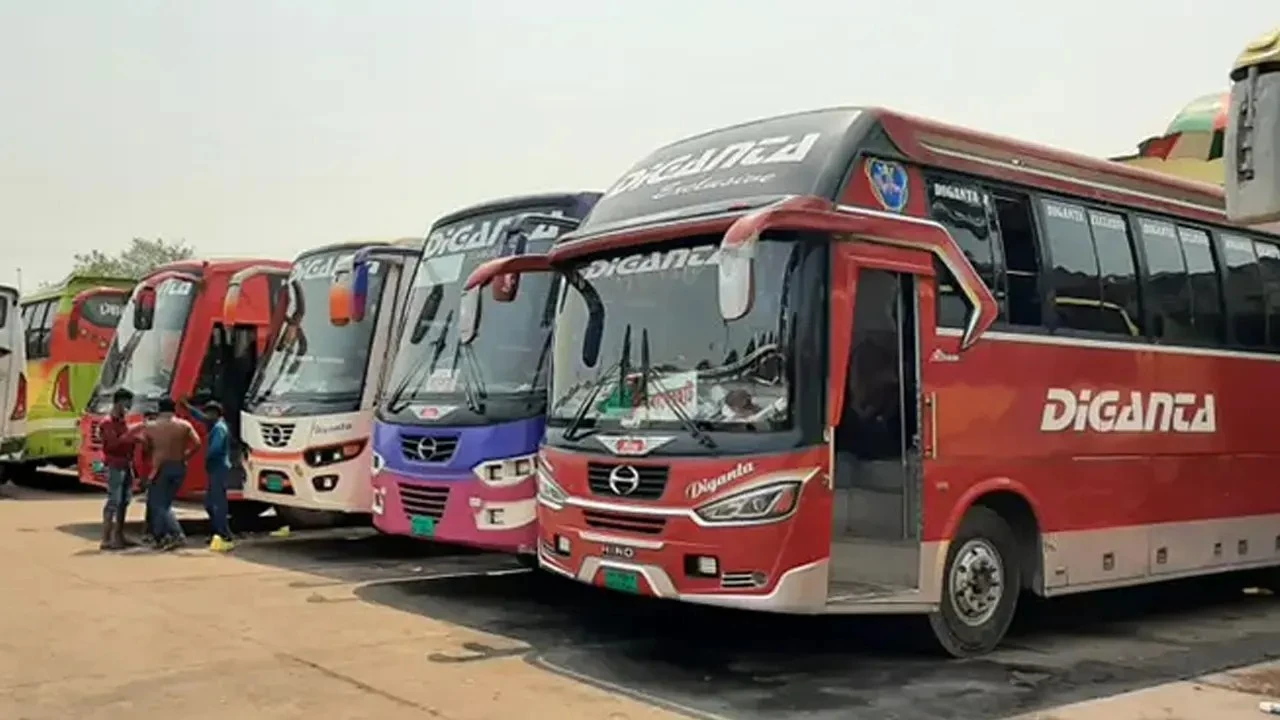 ডিজেলের দাম বৃদ্ধিতে বাস ভাড়া সমন্বয়ের তোড়জোড়: চূড়ান্ত সিদ্ধান্ত আজ