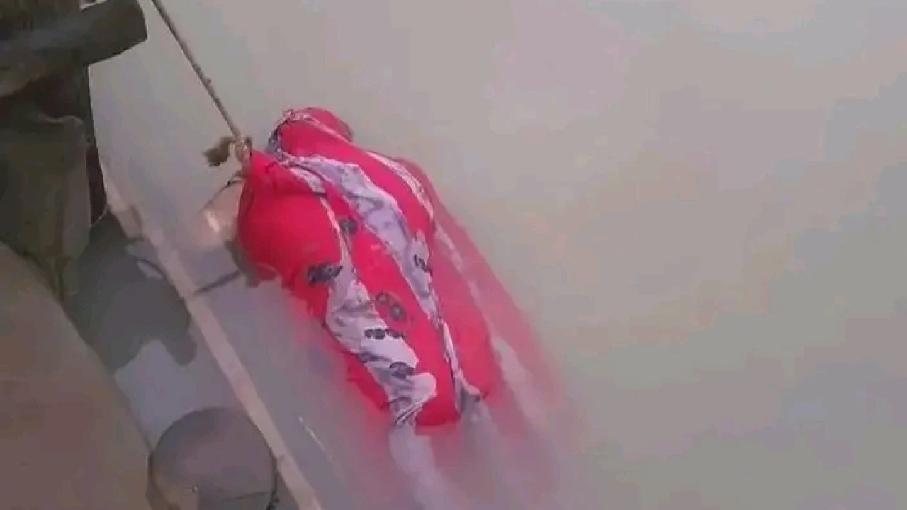 বাউফলের বগা ফেরি থেকে নদীতে পরে যাওয়া নিখোঁজ জহির মুন্সীর লাশ উদ্ধার