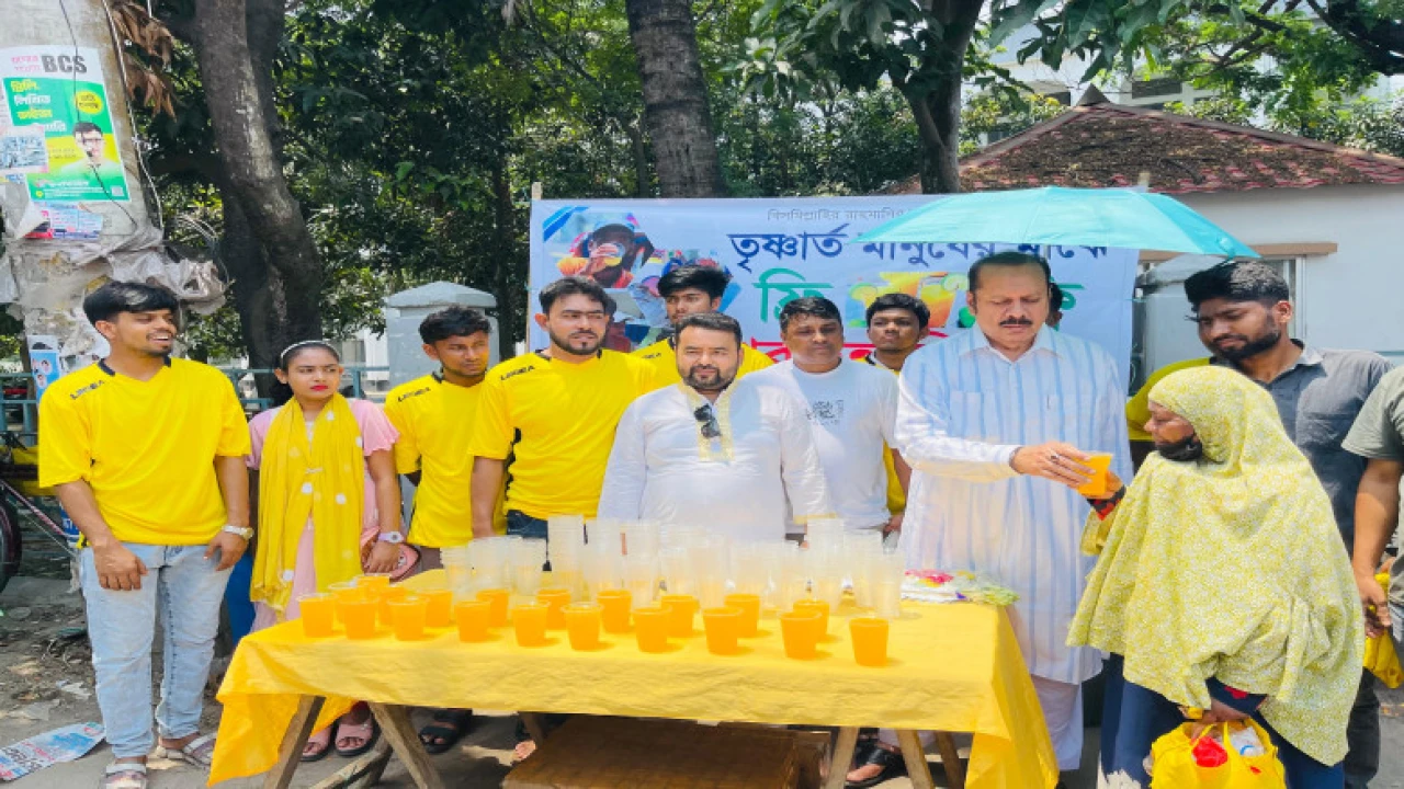যশোরে ‘তৃষ্ণার্তদের মাঝে ফ্রি শরবত বিতরণ’ কর্মসূচির উদ্বোধন