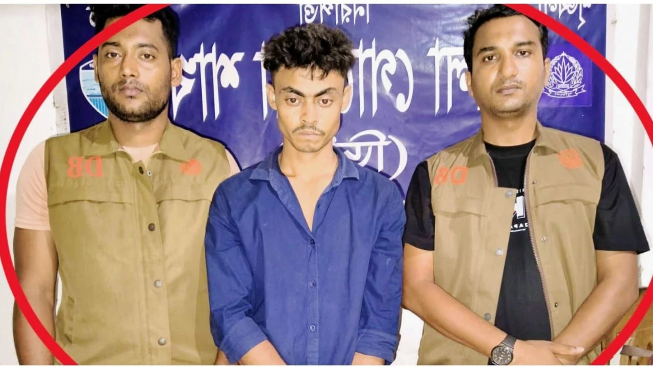 নোয়াখালীতে ডিবির অভিযানে ইয়াবাসহ মাদক ব্যবসায়ী গ্রেফতার