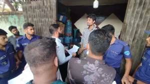 থানচি বাস স্টেশন এলাকায় মোবাইল কোর্ট অভিযান, জরিমানা প্রদান