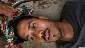 বাঘারপাড়ায় নছিমন-অটোভ্যান সংঘর্ষ: প্রাণে বেঁচে ফিরলেন চালক ইসলাম