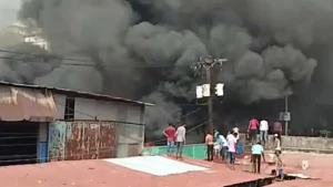 কেরাণীগঞ্জে গ্যাস লাইটার কারখানায় আগুন, ৫ জনের মরদেহ উদ্ধার