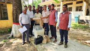 কঠোর নিরাপত্তায় শেরপুর-৩ এর ভোটকেন্দ্রে পাঠানো হচ্ছে নির্বাচনী মালামাল
