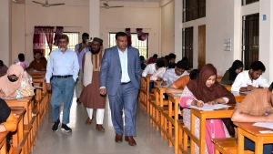 নোবিপ্রবিতে গুচ্ছ এ ইউনিটের ভর্তি পরীক্ষা, উপস্থিতির হার ৭২.২৫ শতাংশ