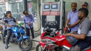 সংকট কাটাতে সোমবার থেকে ১০-২০ শতাংশ হারে বাড়বে জ্বালানি সরবরাহ