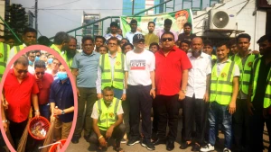 ঢাকায় বিএনপির উদ্যোগে গুলশানে পরিচ্ছন্নতা অভিযান