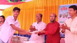 মধুদিয়া ইচ্ছাময়ী মাধ্যমিক বিদ্যালয়ে দুই দিনব্যাপী সাংস্কৃতিক ও ক্রীড়া প্রতিযোগিতা শেষে পুরস্কার বিতরণী অনুষ্ঠিত