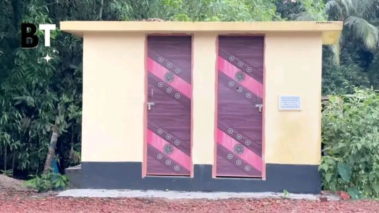 টয়লেট নির্মাণে ২ লাখের জায়গায় ২ কোটি লেখা সমালোচনায় উপজেলা পরিষদ