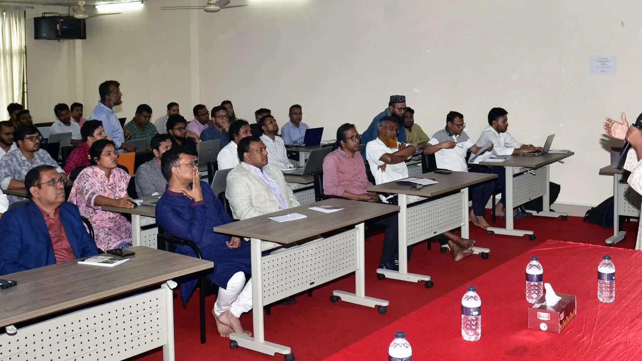 নোবিপ্রবির আইকিউএসি’র আয়োজনে ওয়েব-পোর্টাল ম্যানেজমেন্ট প্রশিক্ষণ অনুষ্ঠিত