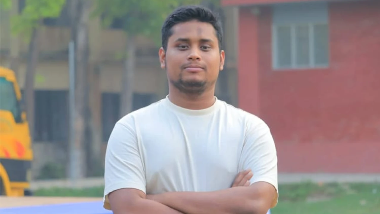 বেদে শিশুদের শিক্ষায় এমপি হাসনাত আব্দুল্লাহর বেতনের সিংহভাগ দান