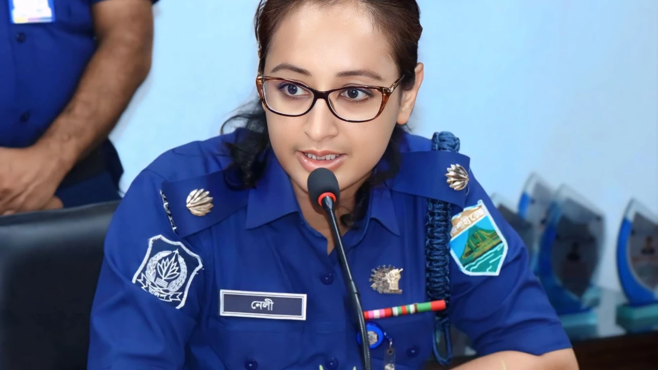 উজ্জ্বল নেতৃত্বে এএসপি মাহমুদা শারমীন