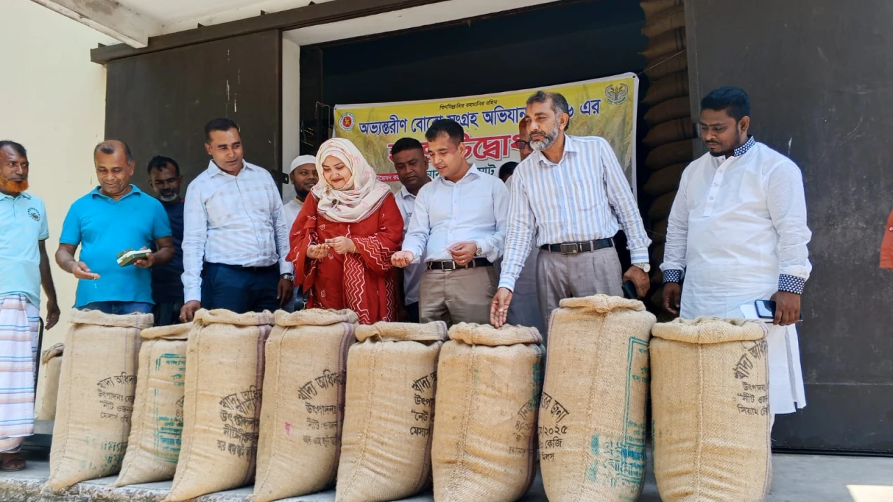 মণিরামপুরে সরকারি বোরো ধান সংগ্রহ কার্যক্রমের উদ্বোধ-কৃষকের ধান কিনবে সরকার, মিলবে ন্যায্যমূল্য