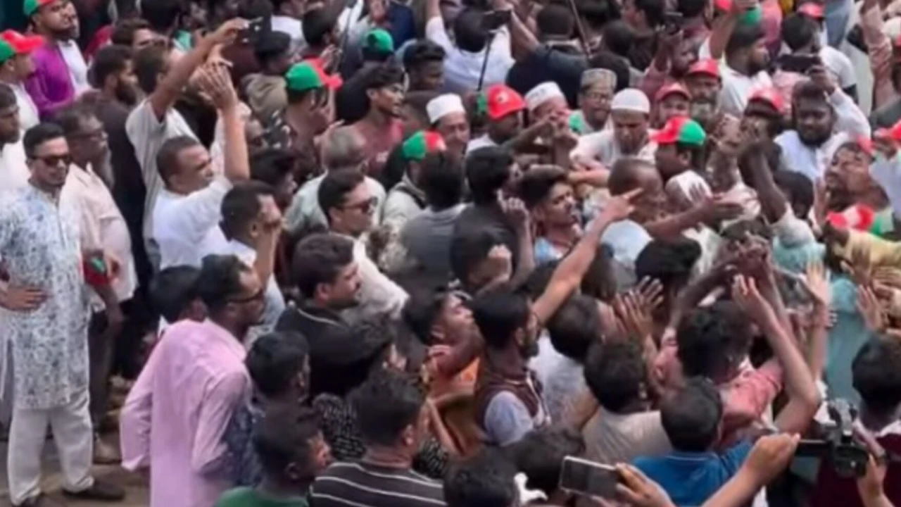 পটুয়াখালীর বগা সেতু পরিদর্শনে সড়ক মন্ত্রী, বিএনপি-জামায়াতের মধ্যে উত্তেজনা