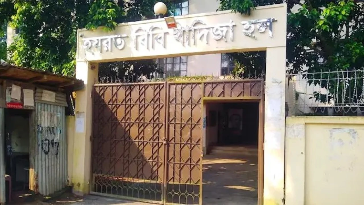 নোবিপ্রবিতে ছাত্রী হলের দেয়ালে আপত্তিকর চিত্র অঙ্কন, তদন্ত কমিটি গঠন