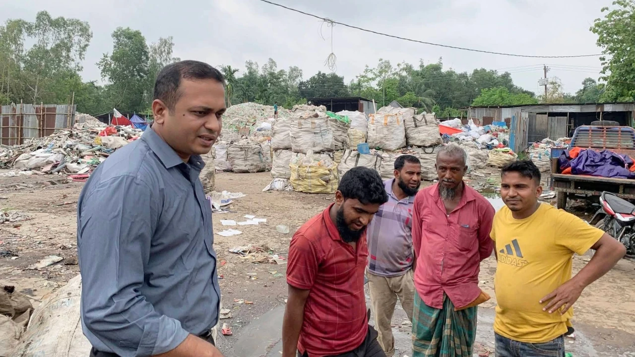 শ্রীমঙ্গলে পরিবেশ পত্র বিহীন ব্যবসা পরিচালনায় জরিমানা