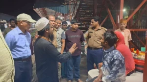 কুলাউড়া রেলস্টেশনে ধূমপান বিরোধী অভিযান