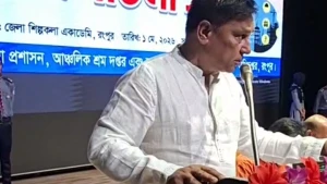 রংপুর জেলা ও সিটি প্রশাসকের উপস্থিতিতে মে দিবসের চেতনা ও শ্রমিক নিরাপত্তা বিষয়ক আলোচনা