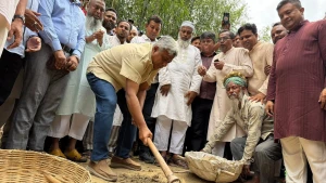যশোরে ১৭ গ্রামের আশীর্বাদ ‘সিরিজ খাল’ পুনঃখনন কাজের উদ্বোধন
