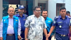দুদকের মামলায় পাবনায় গ্রেপ্তার শাহজাদপুরের পিআইও আবুল কালাম আজাদ