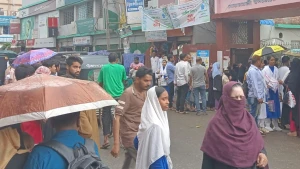 বোয়ালখালী সদরে পাবলিক টয়লেট নেই, ভোগান্তিতে হাজারো মানুষ