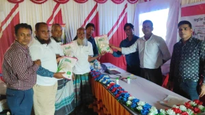 ঠাকুরগাঁওয়ে আধুনিক প্রযুক্তিতে হাইব্রিড ধানের অধিক ফলন নিশ্চিতকরণ কর্মশালা