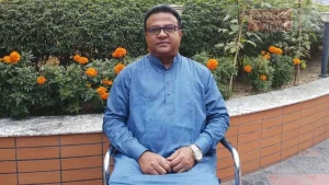 অস্ত্র জমা না দিয়ে 'নিখোঁজ' শাহীন চাকলাদার: এবার আদালতের পরোয়ানা