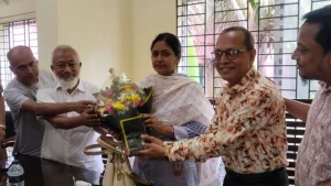 নোয়াখালীতে বিসিডিএস নেতৃবৃন্দের সাথে ঔষধ প্রশাসনের মতবিনিময় সভা অনুষ্ঠিত
