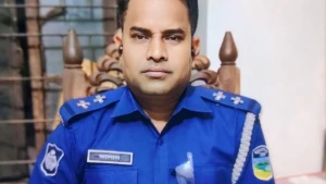 ঈশ্বরগঞ্জে টাকা আদায়ের অভিযোগে এসআই ক্লোজড