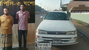 চৌগাছায় ২১১ বোতলসহ গ্রেফতার ২, প্রাইভেটকার জব্দ