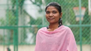 অভাব অনটনে বেড়ে উঠা চা-বাগানের কুসুম এশিয়ান ইউনিভার্সিটিতে